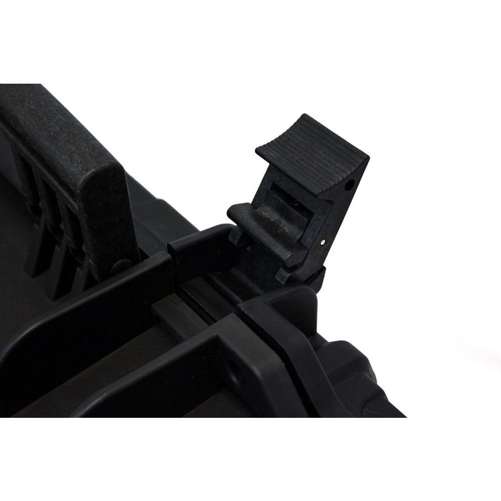 Black (Siyah)