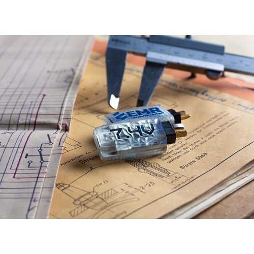 EMR 7.4 Volt Li-Ion Şarj Aleti